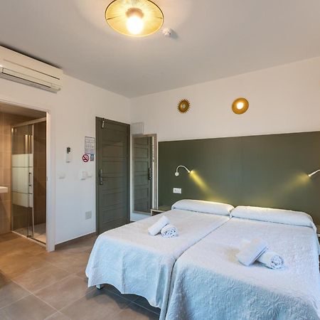Hostal Alicante San Antonio  Buitenkant foto