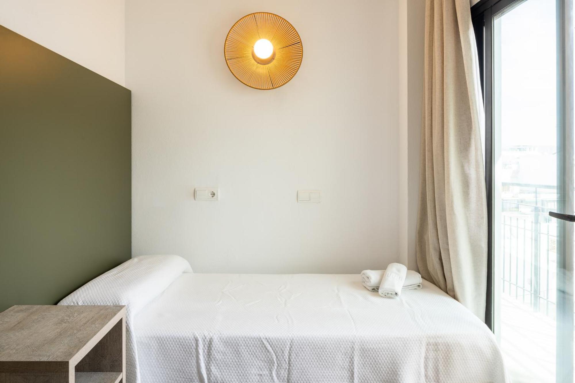 Hostal Alicante San Antonio  Buitenkant foto