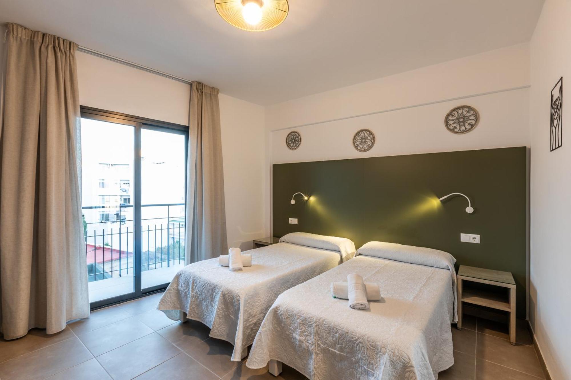 Hostal Alicante San Antonio  Buitenkant foto