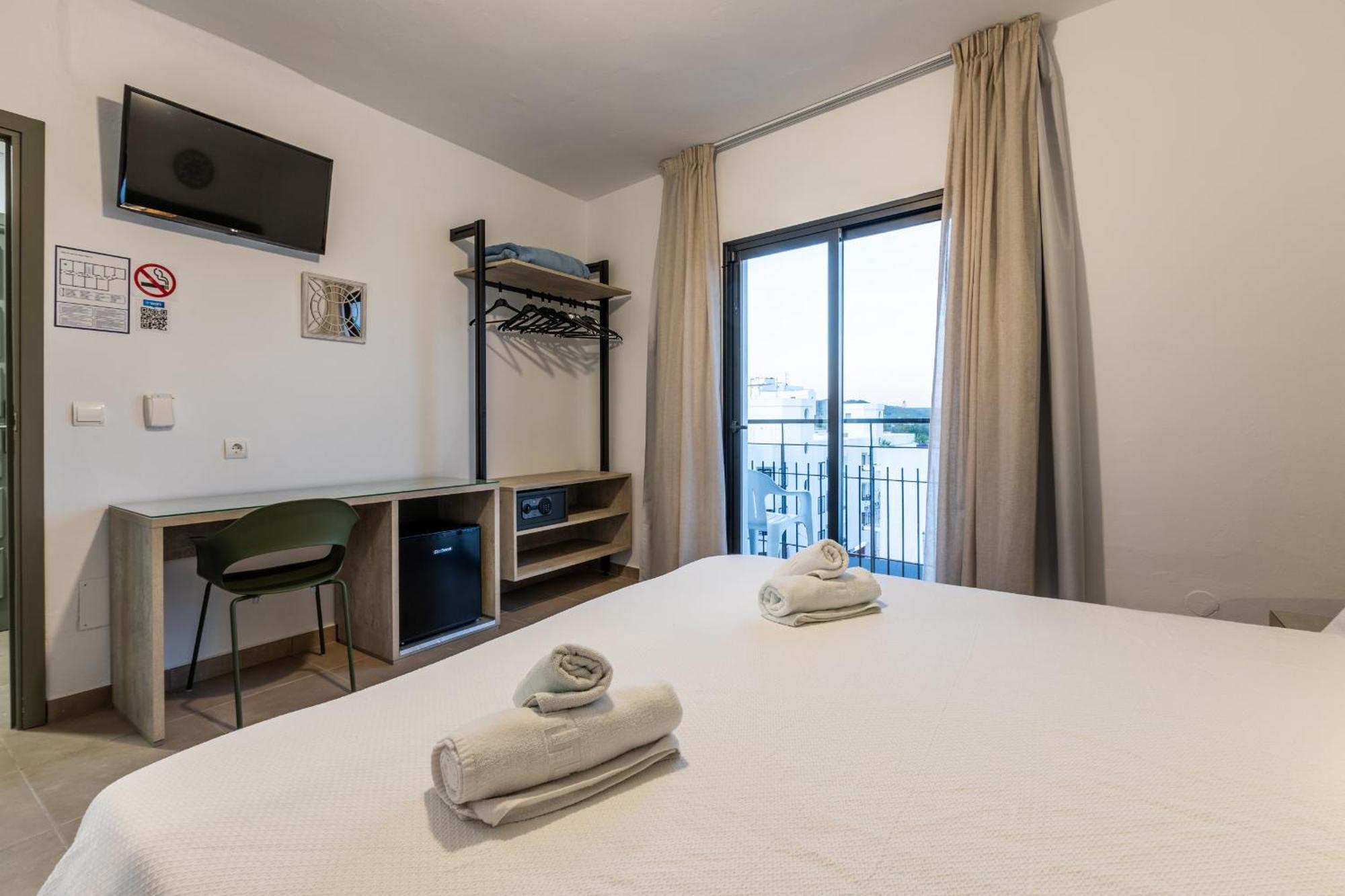 Hostal Alicante San Antonio  Buitenkant foto
