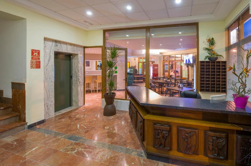 Hostal Alicante San Antonio  Buitenkant foto